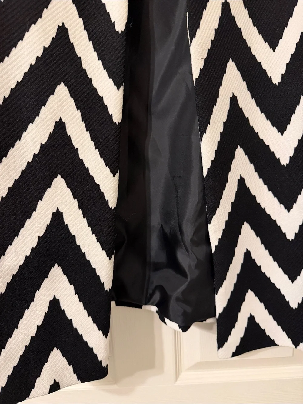 Zara Black & White Chevron Open-Front Sweater Coat
